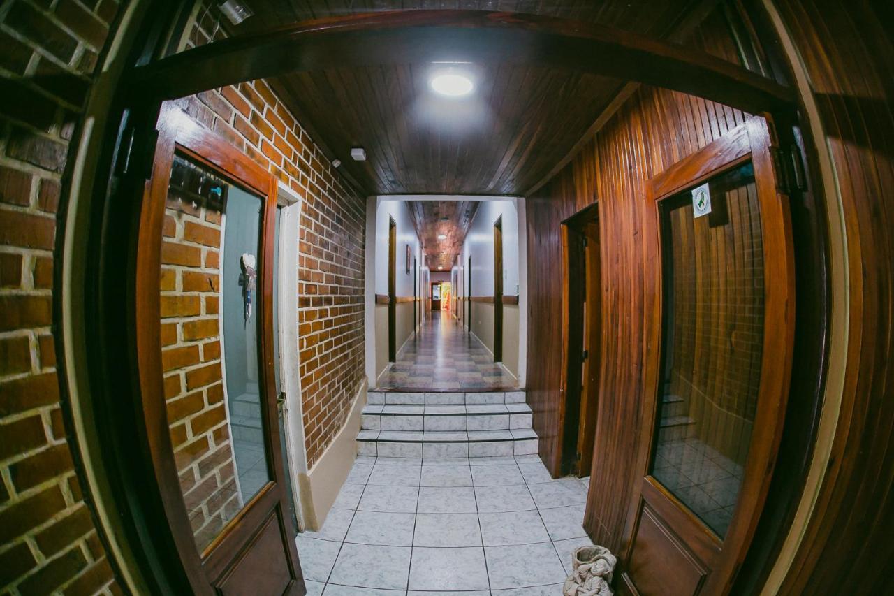 פוארטו איגואסו Hotel Tierra Colorada מראה חיצוני תמונה