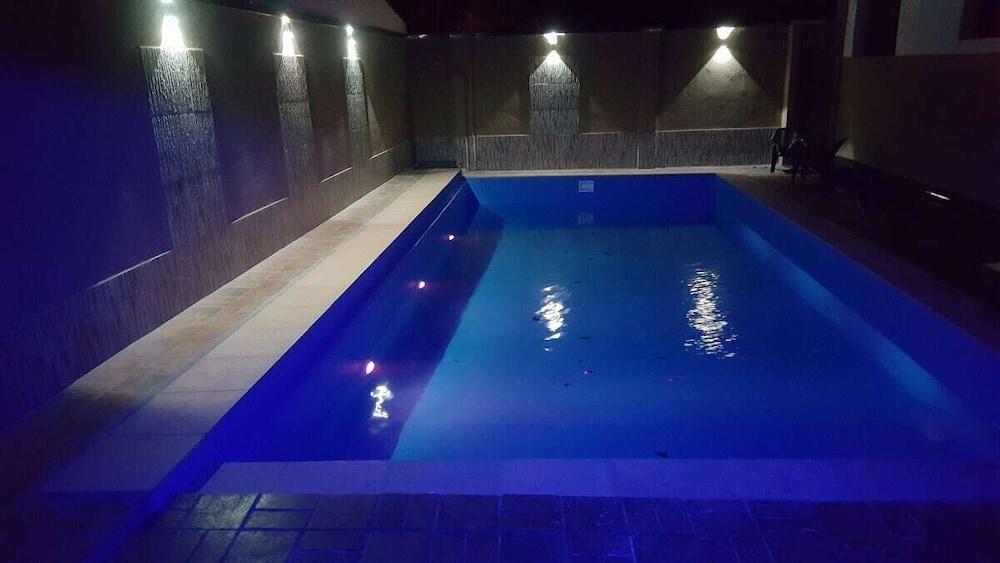 פוארטו איגואסו Hotel Tierra Colorada מראה חיצוני תמונה